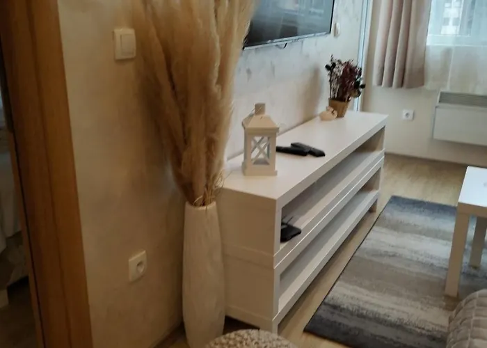 Centar زلاتيبور